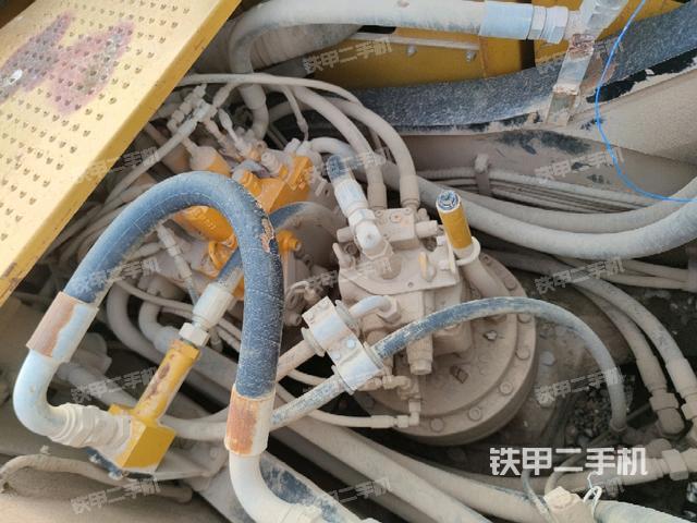 回轉(zhuǎn)馬達（上車部件）