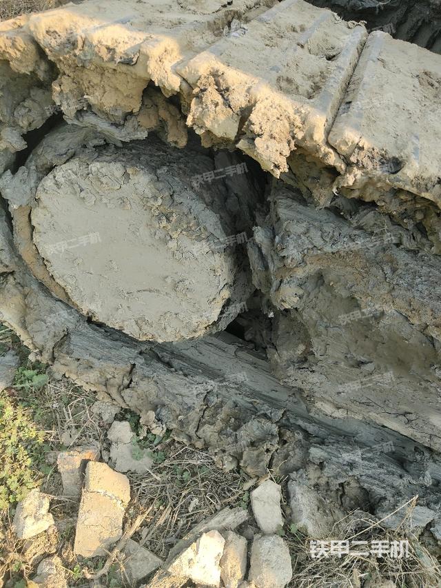 左驅(qū)動(dòng)輪（行走機(jī)構(gòu)）