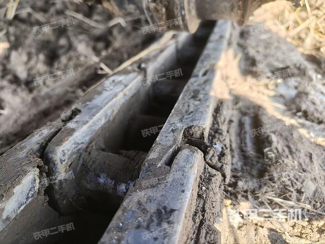 單側(cè)履帶整體（整機(jī)外觀）