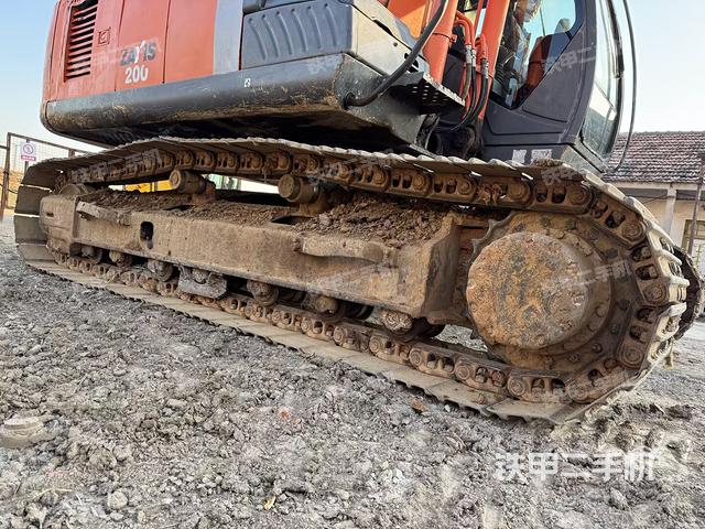 單側(cè)履帶整體（整機(jī)外觀）