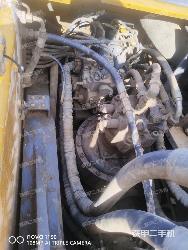 回轉(zhuǎn)馬達（上車部件）