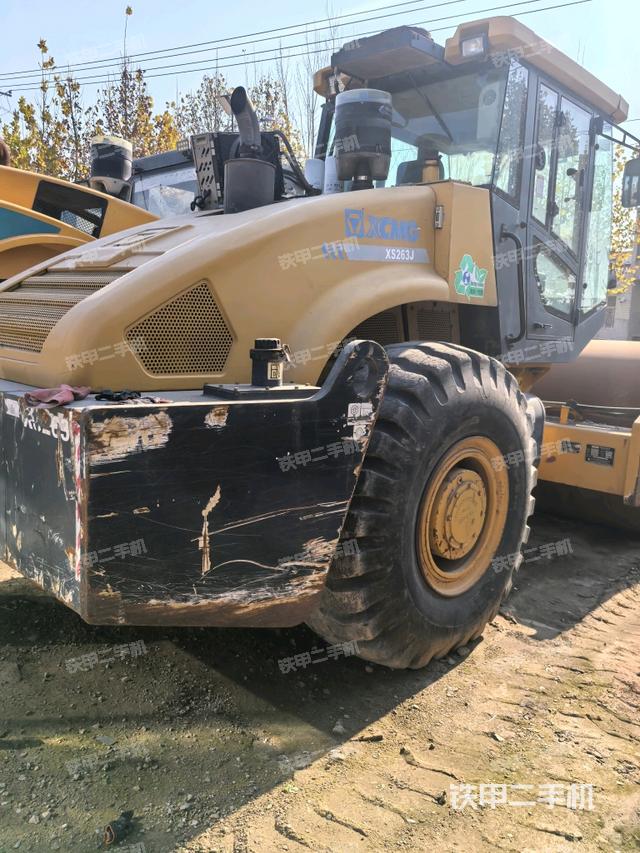 右后45°（壓路機整機外觀）