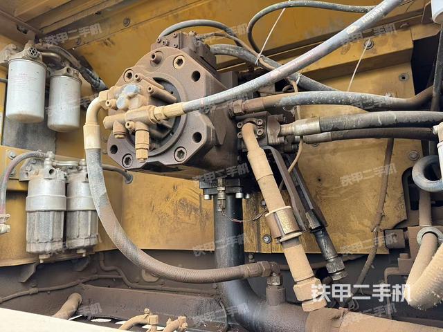 單側(cè)履帶整體（整機外觀）