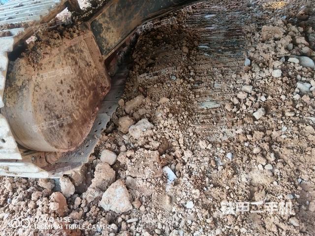 右側(cè)行走馬達蓋板（行走機構(gòu)）