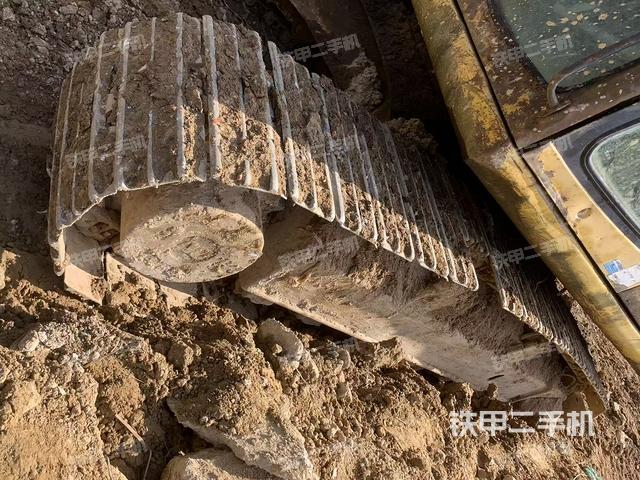 單側(cè)履帶整體（整機(jī)外觀）