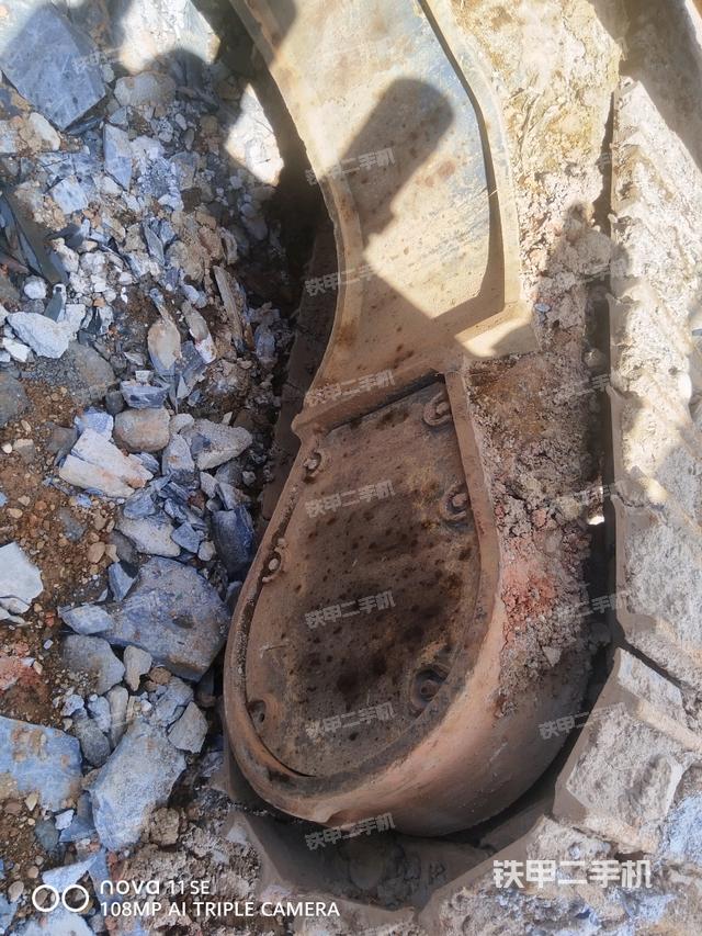 右側(cè)行走馬達蓋板（行走機構(gòu)）