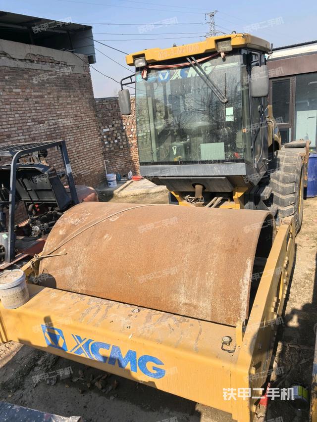 徐工XS263J壓路機