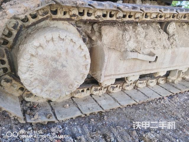 左側(cè)履帶整體?（行走機(jī)構(gòu)）