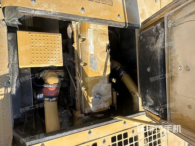 發(fā)動(dòng)機(jī)整體俯視（整機(jī)外觀）