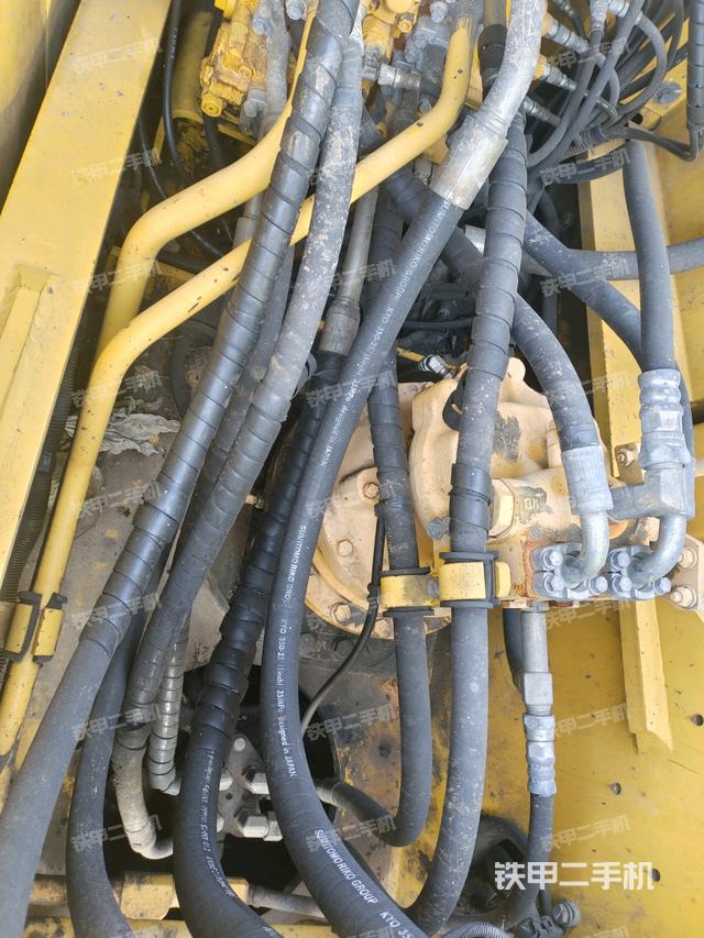 回轉(zhuǎn)馬達(dá)（上車部件）