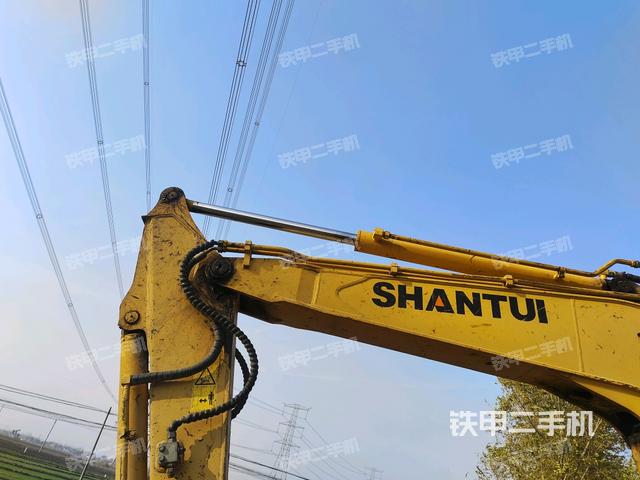 小臂整体左后（工作和回转装置）