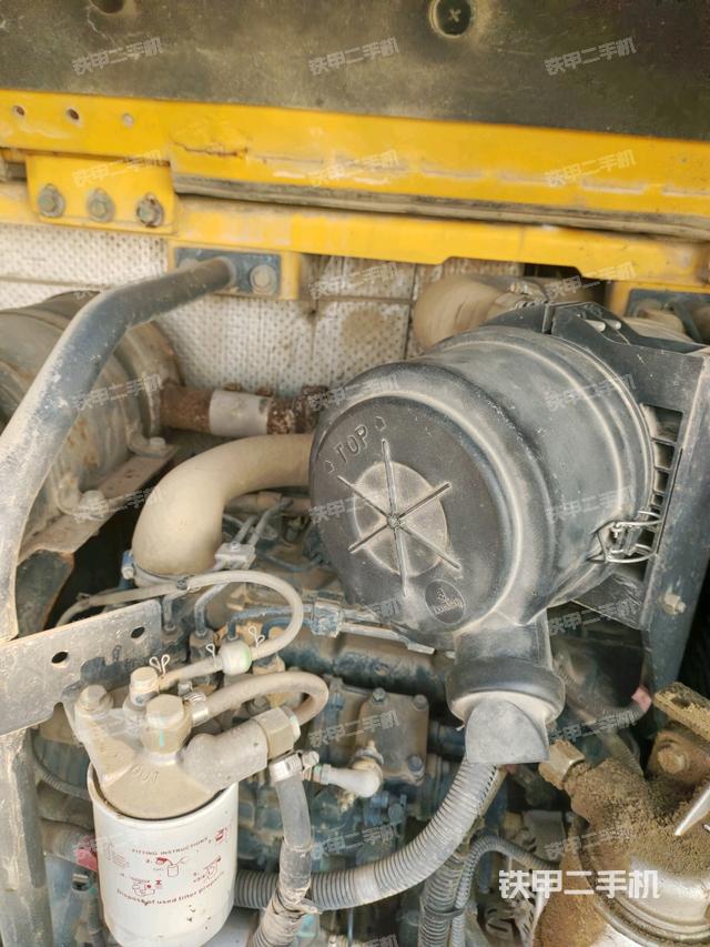 发动机室（上车部件）