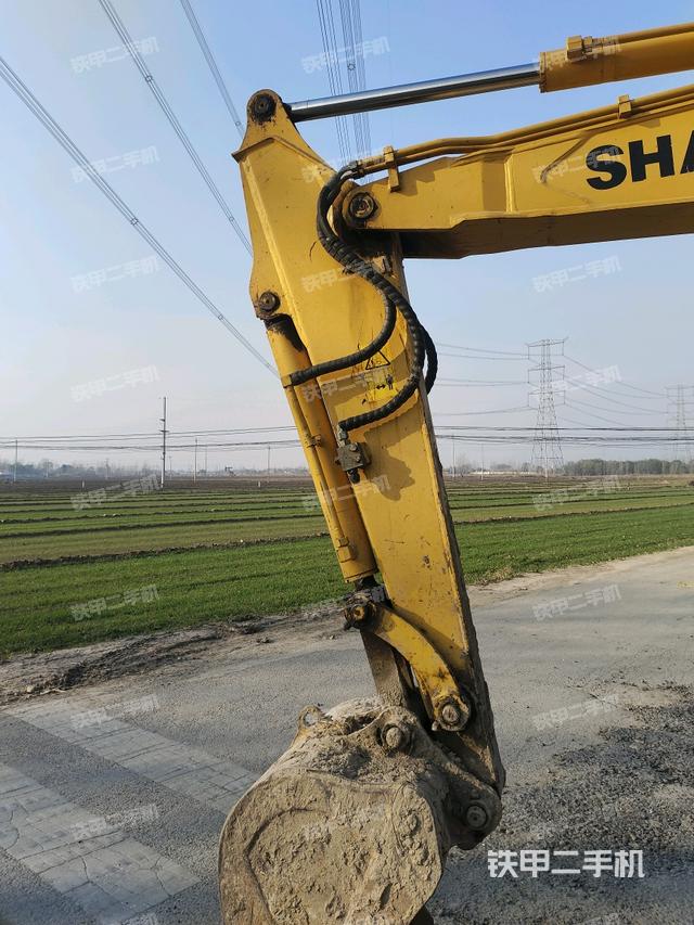 鏟斗右后整體（工作和回轉(zhuǎn)裝置）