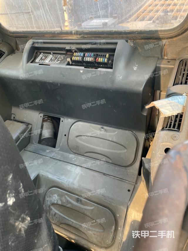 显示屏 （驾驶室部分）