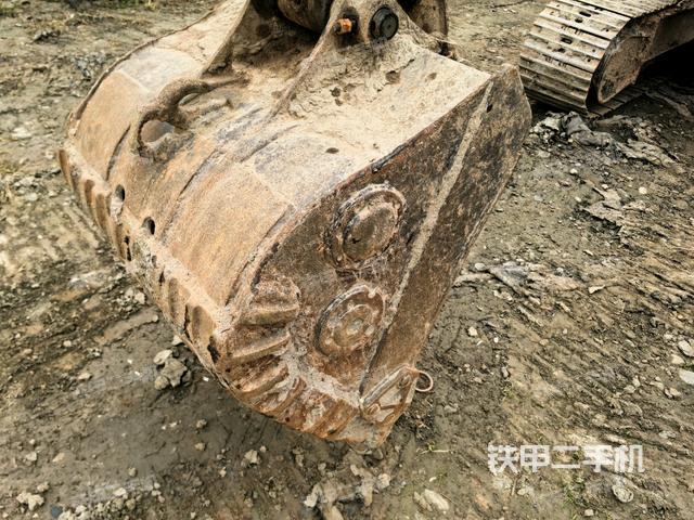 鏟斗45度（工作和回轉(zhuǎn)裝置）