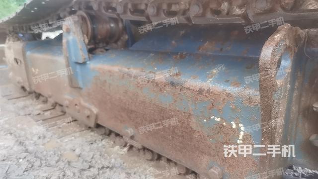 單側(cè)履帶整體（整機(jī)外觀）