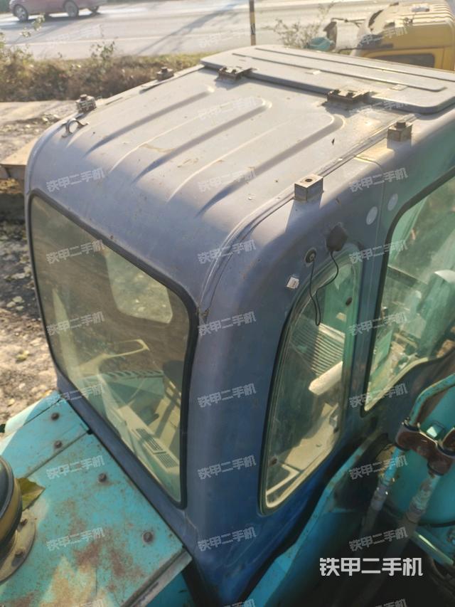 驾驶室顶部俯视（上车部件）