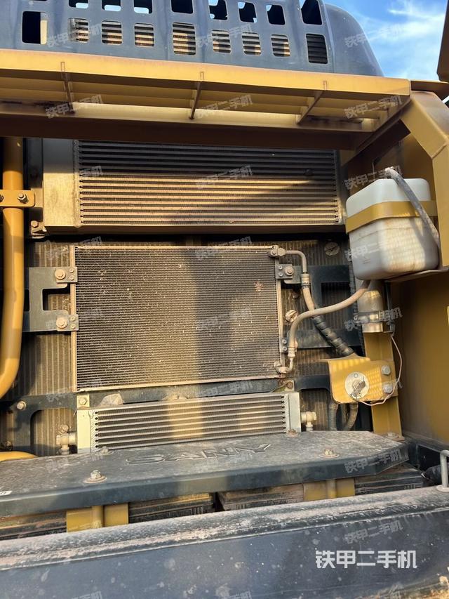 座椅后部（驾驶室部分）