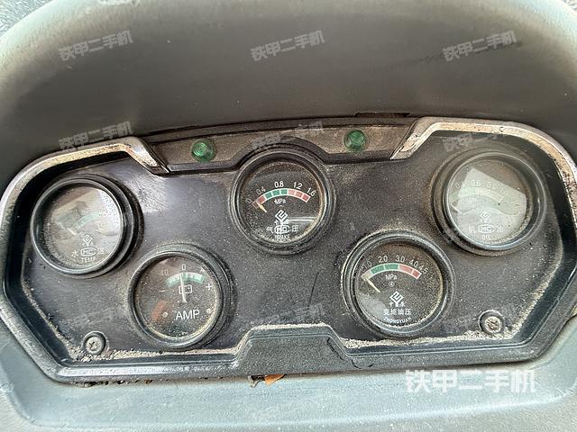 驾驶室操作台（整机外观及大件）