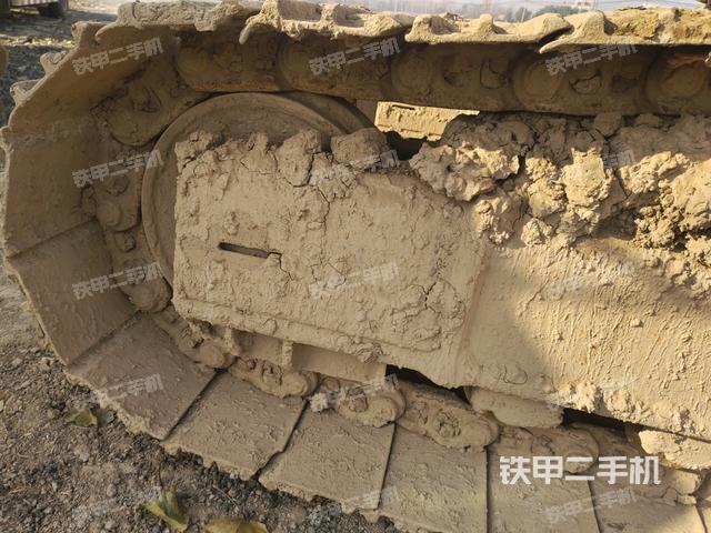 右驱动轮（行走机构）