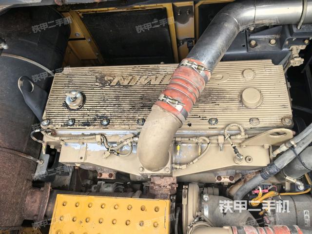 氣門室蓋螺絲特寫（上車部件）