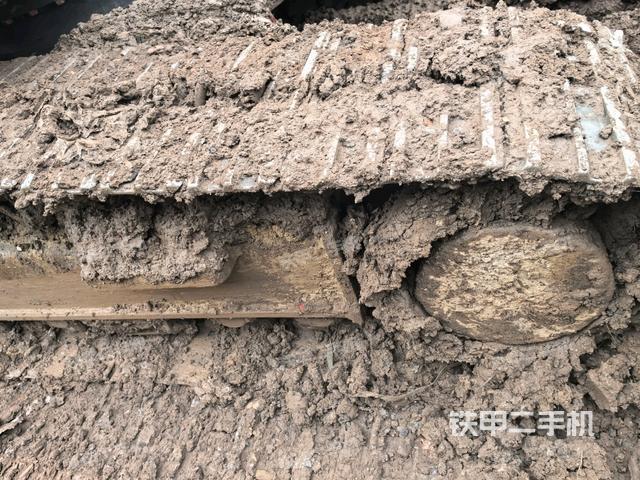 右側(cè)行走馬達蓋板（行走機構(gòu)）