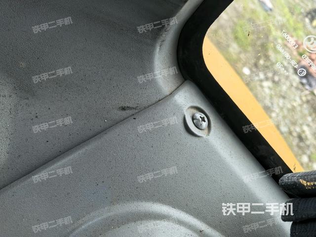 后窗玻璃角標(biāo)（駕駛室部分）