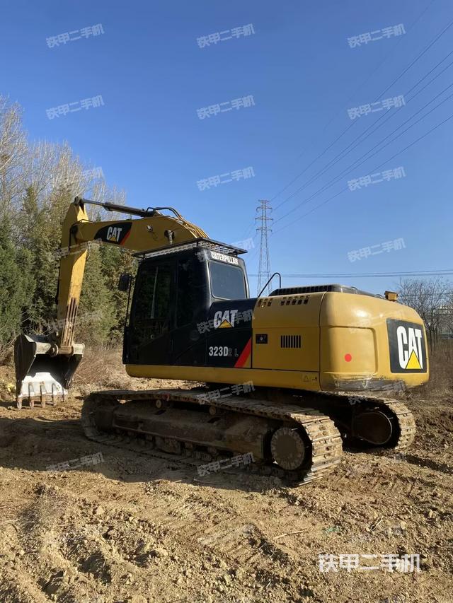 驾驶室顶部（整机外观）