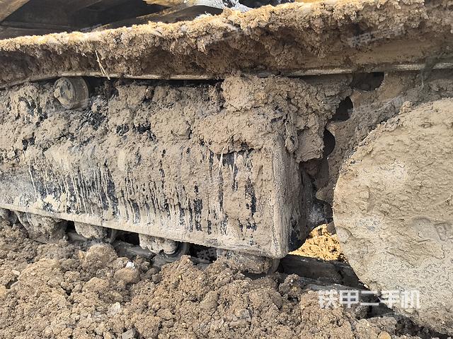 單側(cè)履帶整體（整機(jī)外觀）