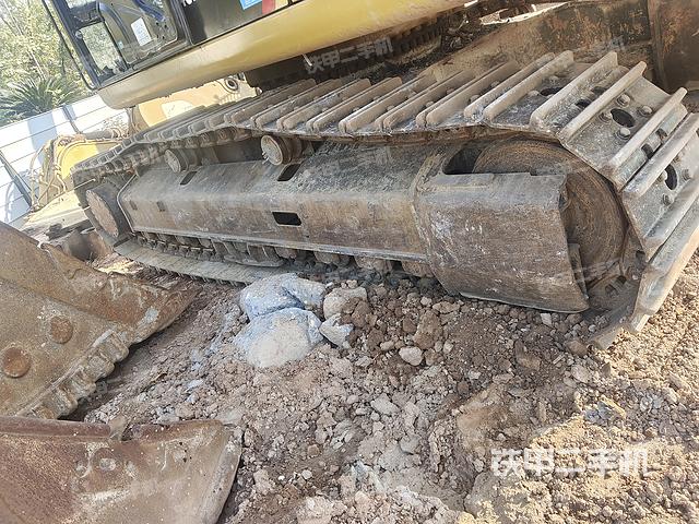 單側(cè)履帶整體（整機(jī)外觀）