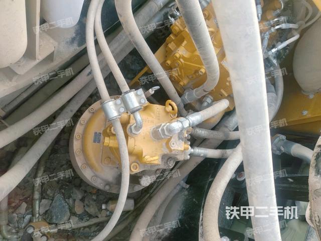 回轉(zhuǎn)馬達(dá)（上車部件）