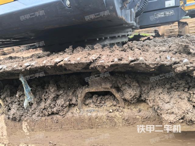 右側(cè)履帶整體（行走機構(gòu)）