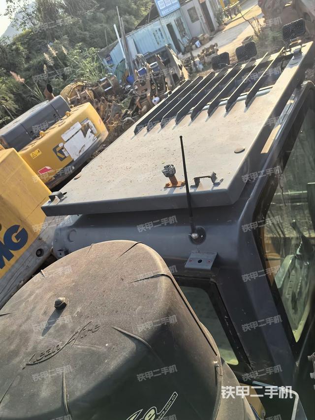 发动机室（上车部件）