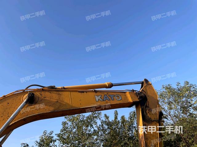 大臂油缸整体 竖拍（工作和回转装置）