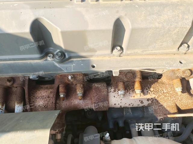 气门室盖螺丝特写（上车部件）