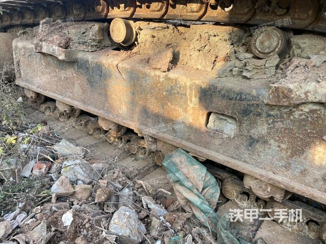 右侧履带整体（行走机构）