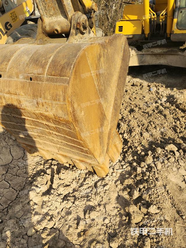 小臂整體左后（工作和回轉(zhuǎn)裝置）