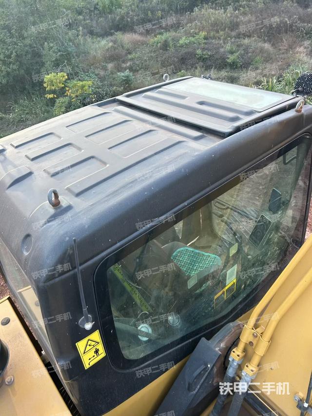 驾驶室顶部俯视（上车部件）