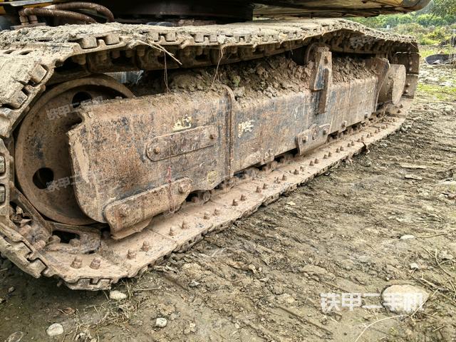 左側(cè)履帶整體?（行走機(jī)構(gòu)）