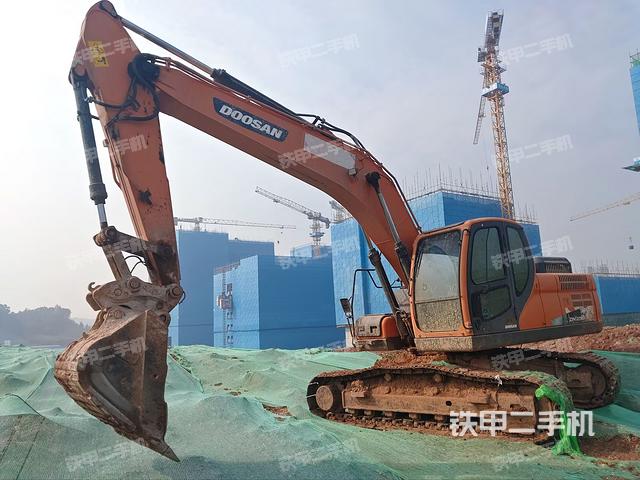 斗山DX200-9C挖掘机