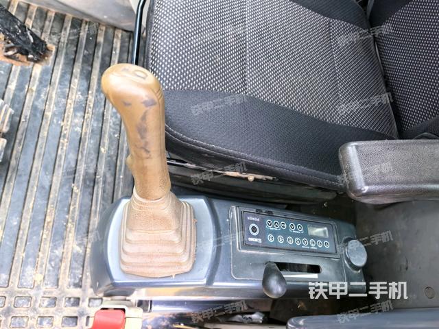 ?駕駛室正側(cè)（駕駛室部分）