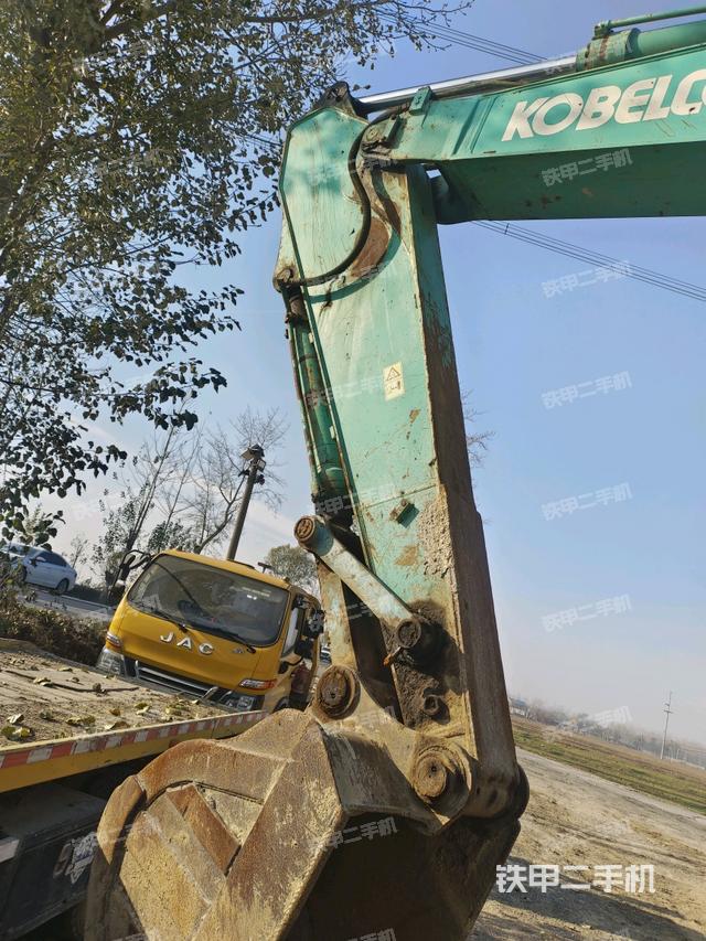 小臂整体左后（工作和回转装置）