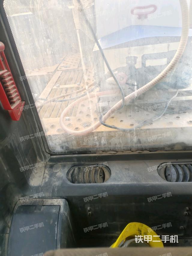 后窗玻璃角標(biāo)（駕駛室部分）