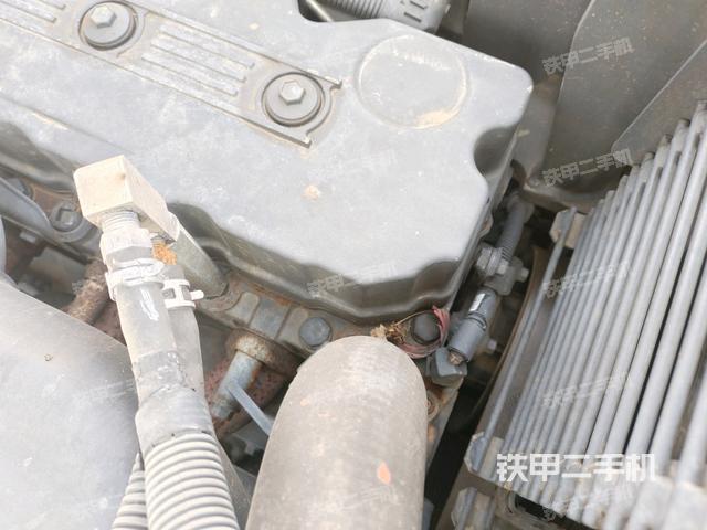 氣門室蓋螺絲特寫（上車部件）