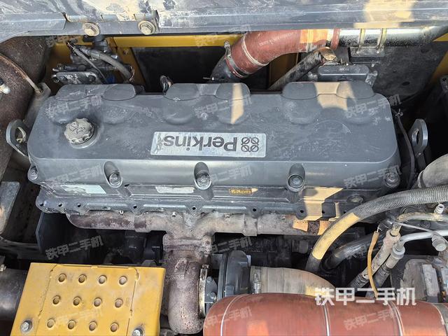 气门室盖螺丝特写（上车部件）