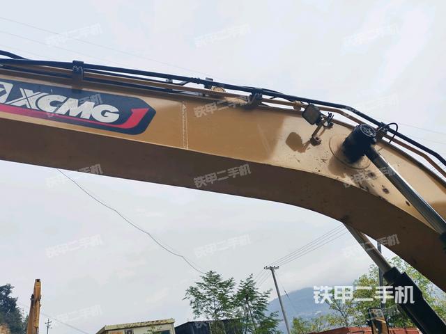 小臂整体右前（工作和回转装置）