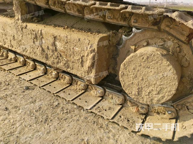 左側(cè)履帶整體?（行走機(jī)構(gòu)）