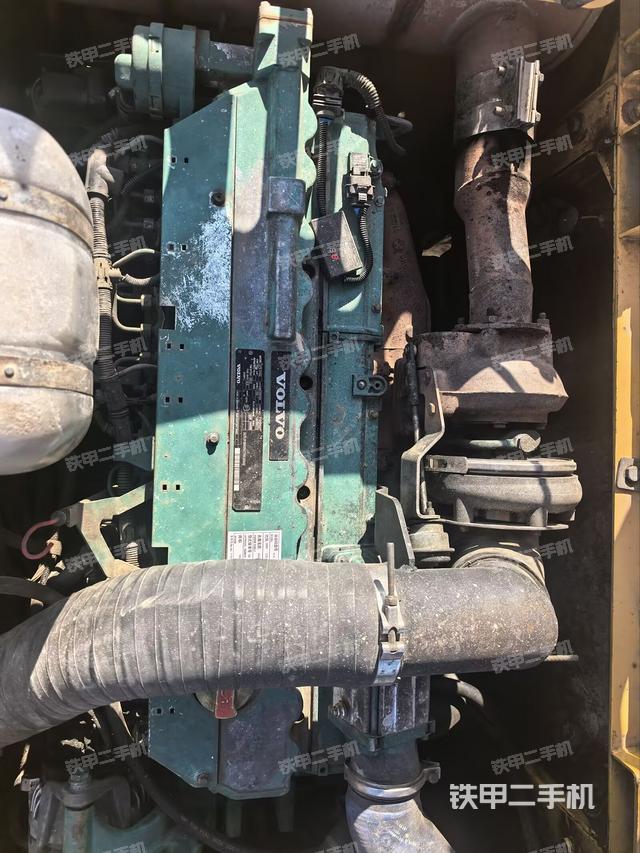 发动机整体俯视（整机外观）