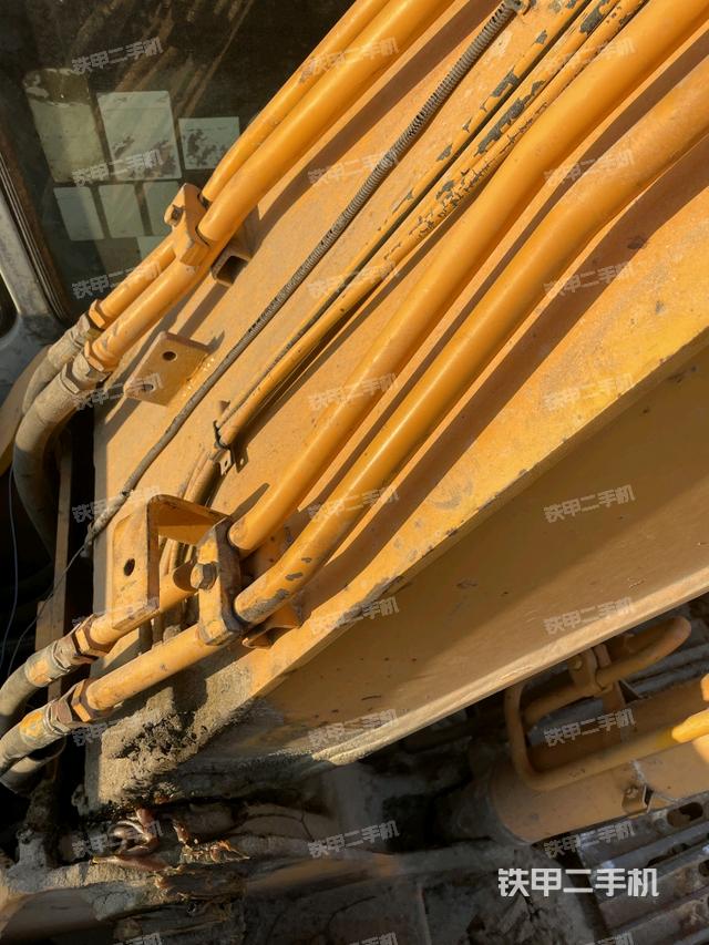 大臂整体 右侧（工作和回转装置）