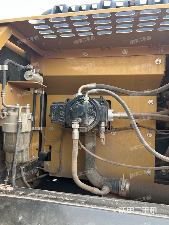 液压泵室（大件舱室）